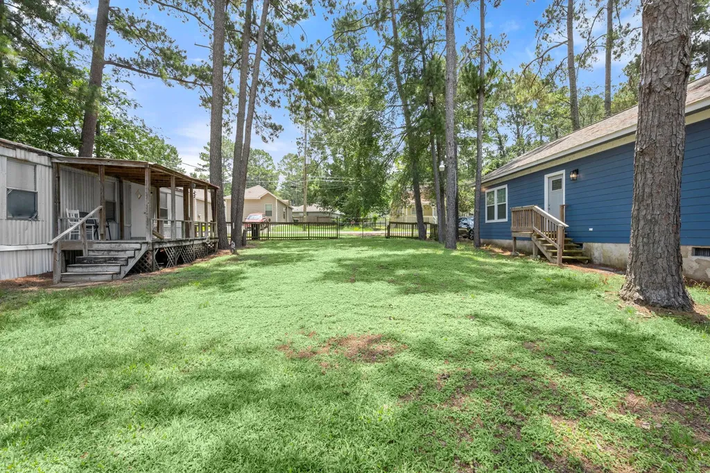 9649 Warm Spring Willis TX 77318