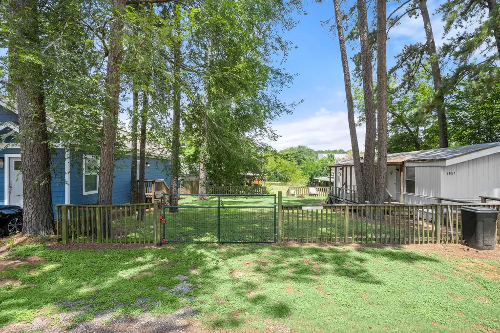 9649 Warm Spring Willis TX 77318