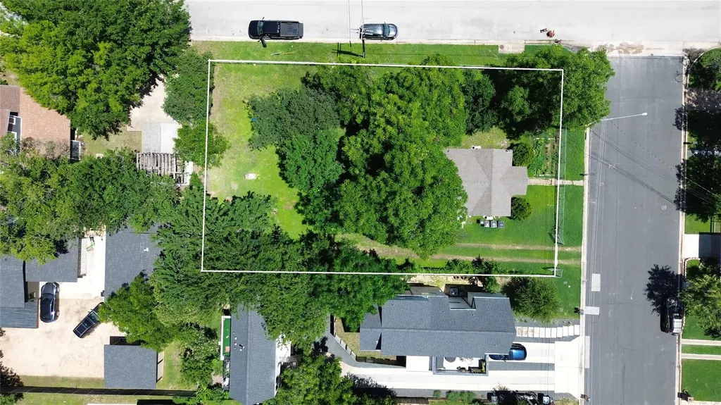 1104 Brass Street Austin TX 78702