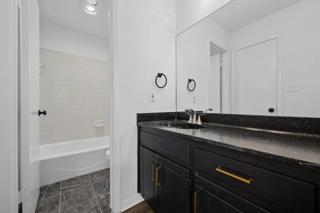 1511 Terrapin Court Austin TX 78746