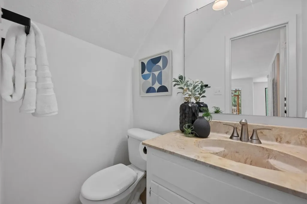 1511 Terrapin Court Austin TX 78746