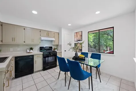 1511 Terrapin Court Austin TX 78746