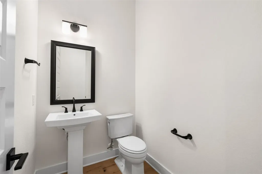 1813 Lucera Bend Leander TX 78641