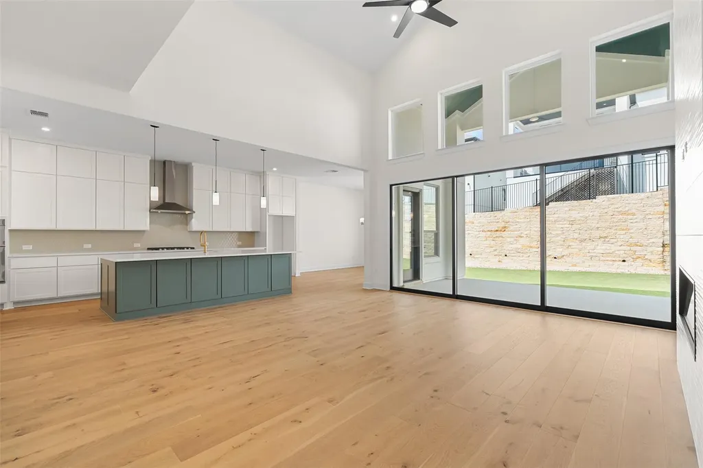 1813 Lucera Bend Leander TX 78641