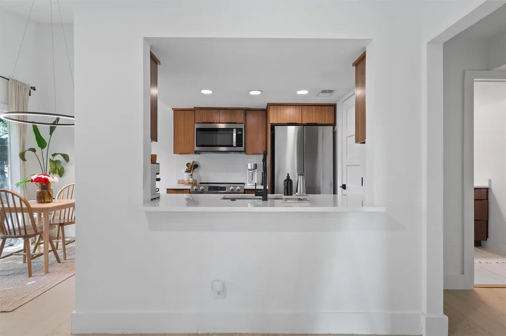 12811 Copper Cliff Avenue Austin TX 78727