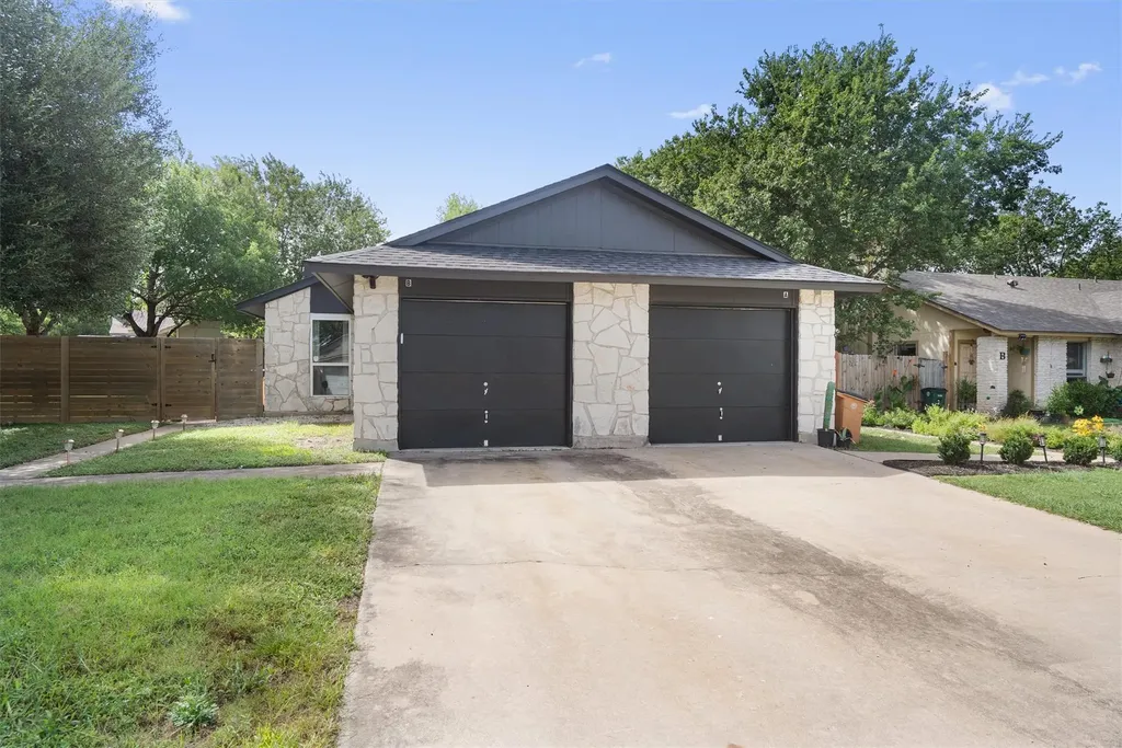 12811 Copper Cliff Avenue Austin TX 78727