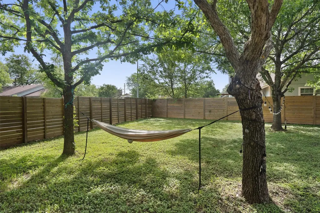 12811 Copper Cliff Avenue Austin TX 78727