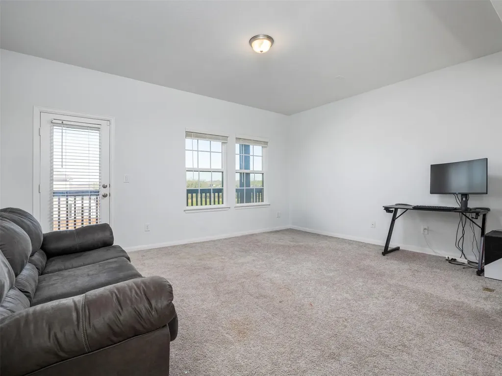 309 Sonbria Pass Liberty Hill TX 78642