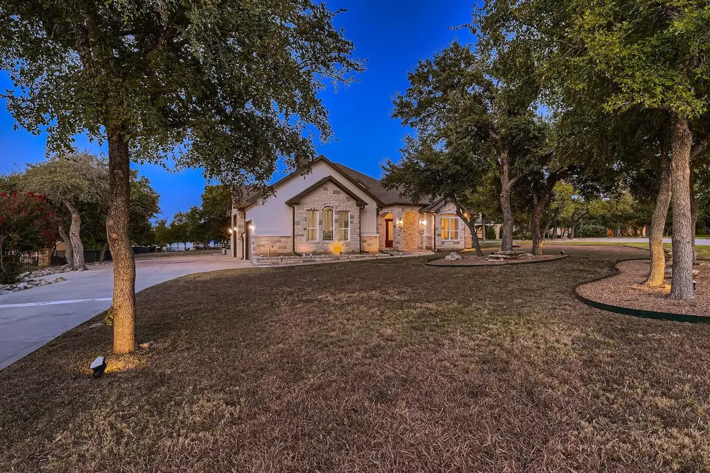 124 Gabriel Vista E Georgetown TX 78633