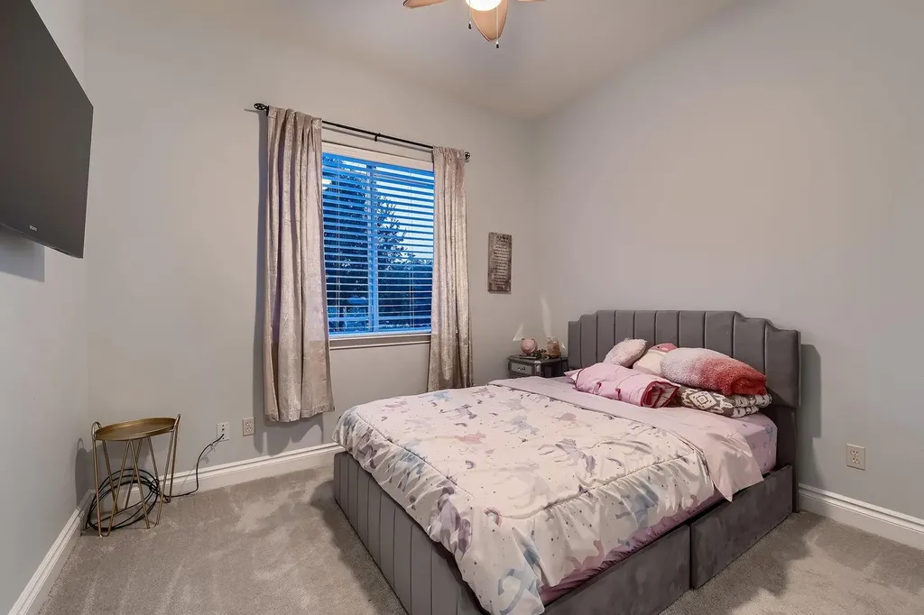 124 Gabriel Vista E Georgetown TX 78633