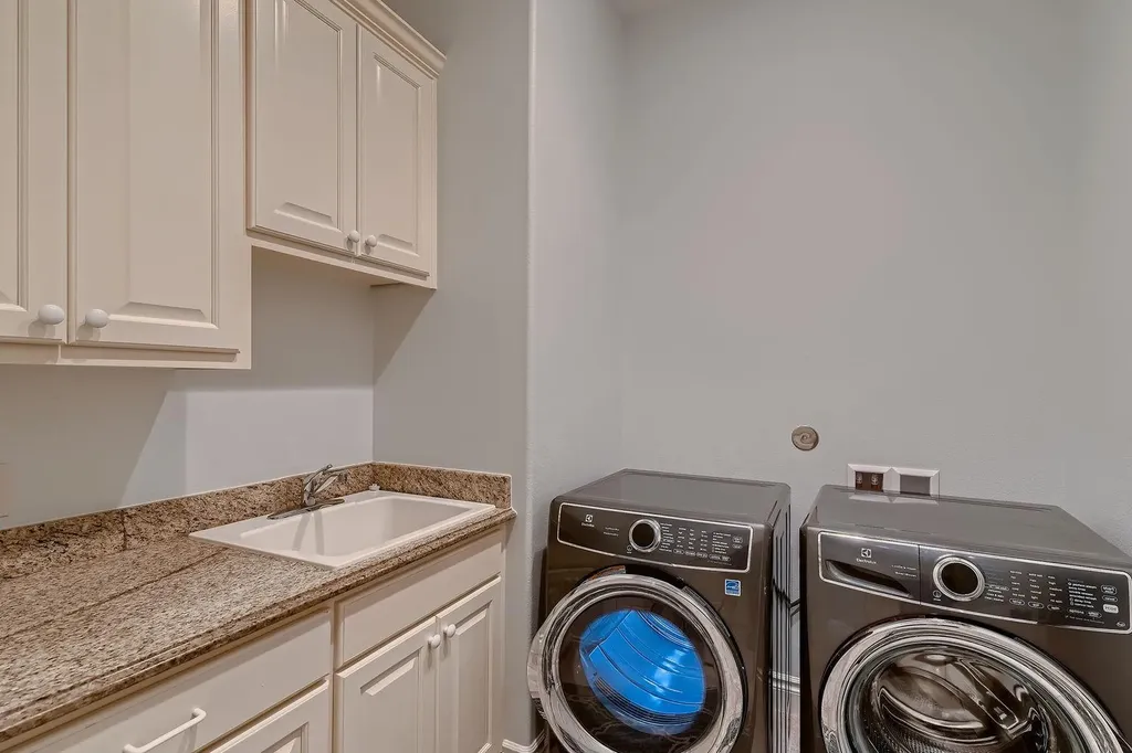 124 Gabriel Vista E Georgetown TX 78633