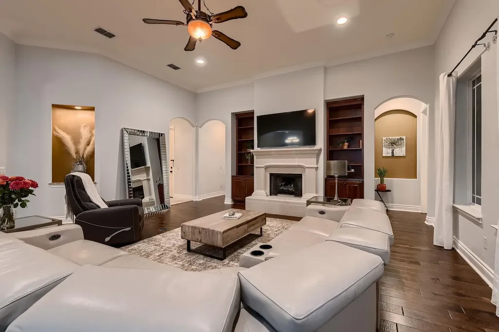 124 Gabriel Vista E Georgetown TX 78633