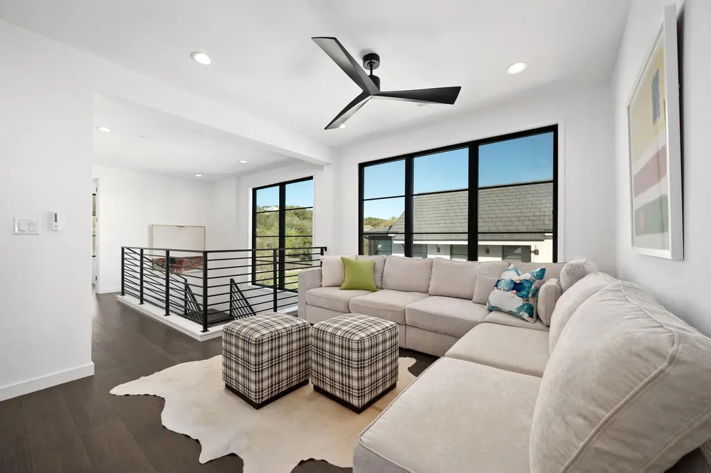 6901 Adeline Way Austin TX 78746
