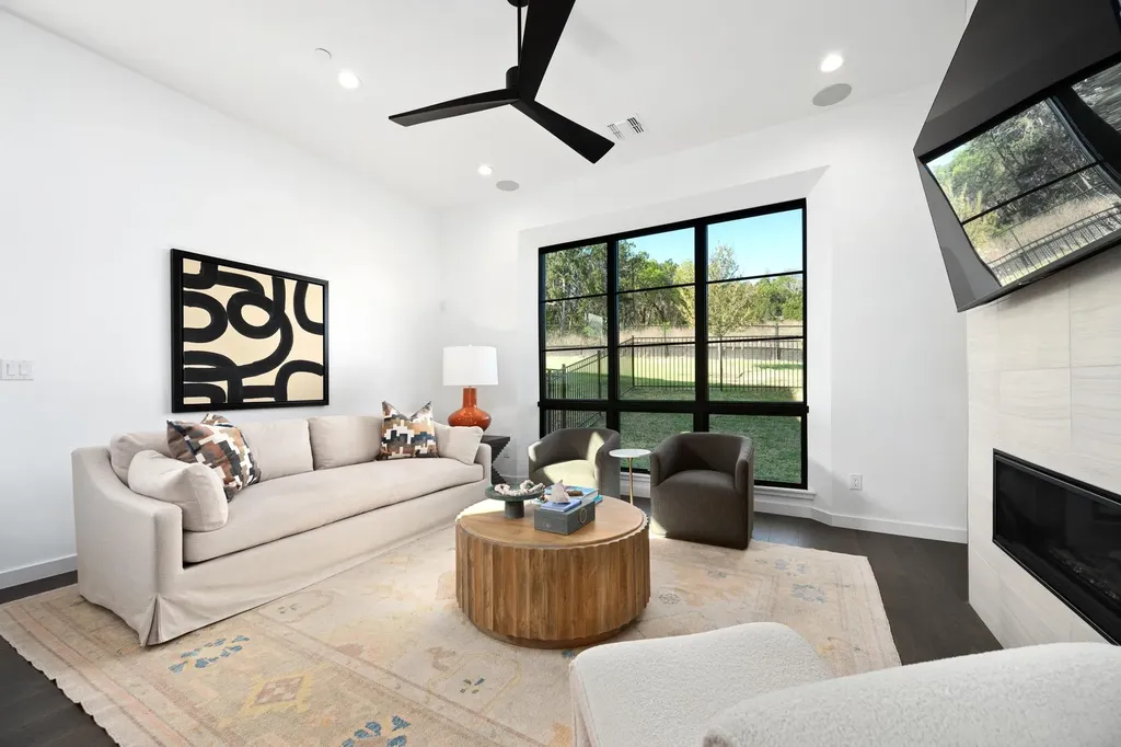 6901 Adeline Way Austin TX 78746