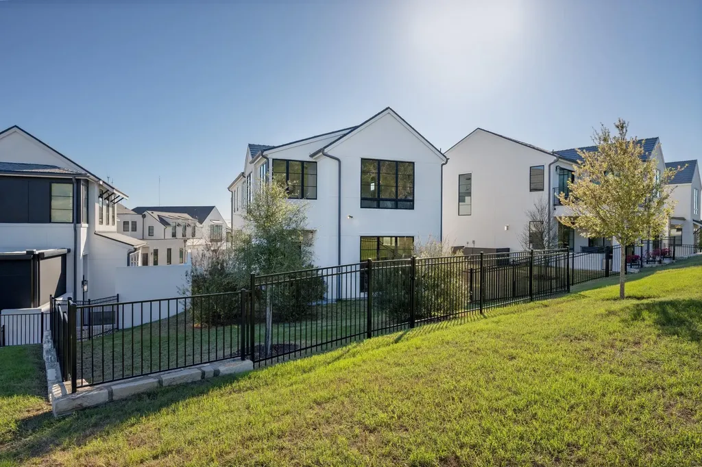 6901 Adeline Way Austin TX 78746