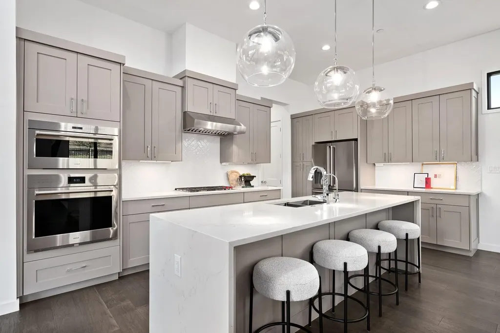 6901 Adeline Way Austin TX 78746