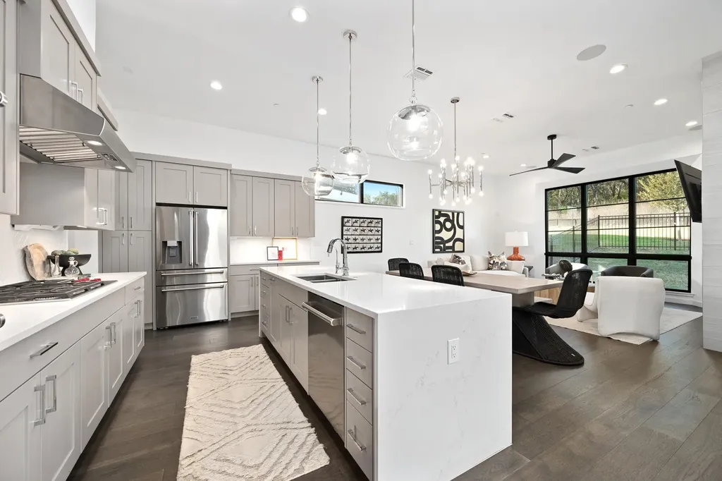 6901 Adeline Way Austin TX 78746