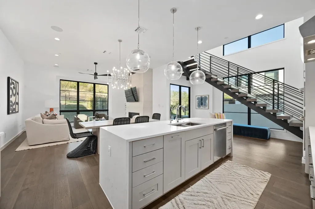 6901 Adeline Way Austin TX 78746