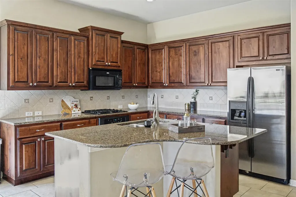 1915 Kempwood Loop Round Rock TX 78665