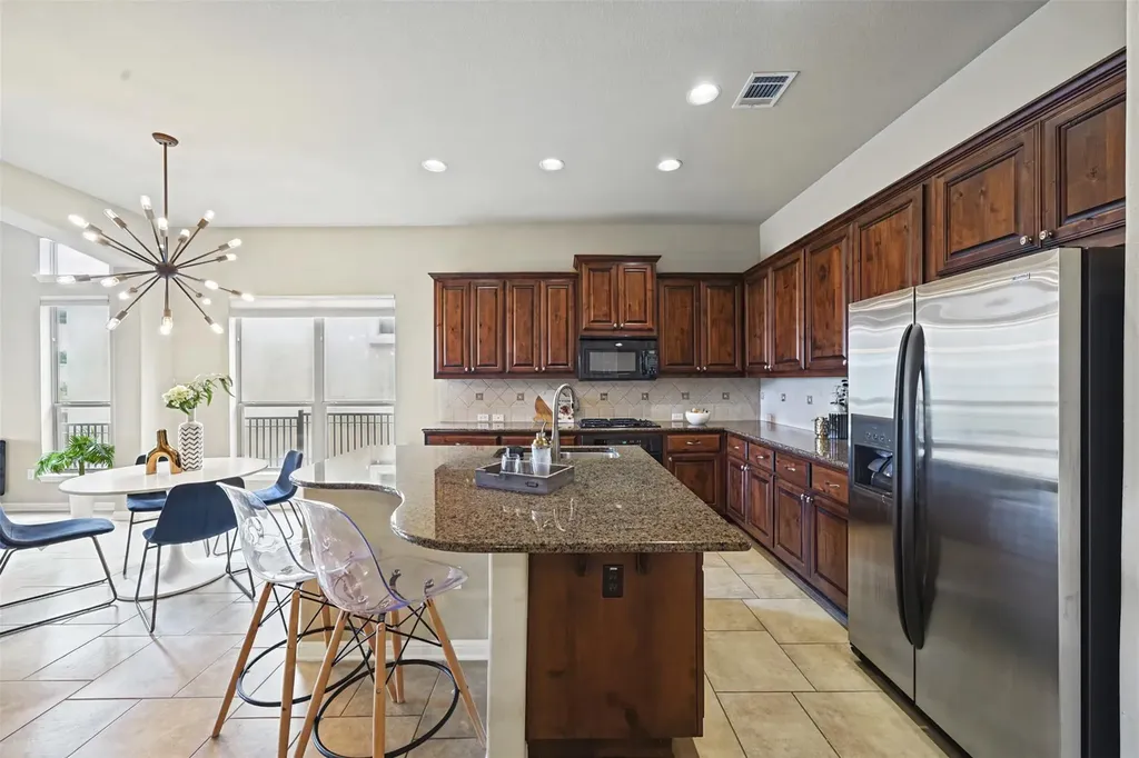1915 Kempwood Loop Round Rock TX 78665
