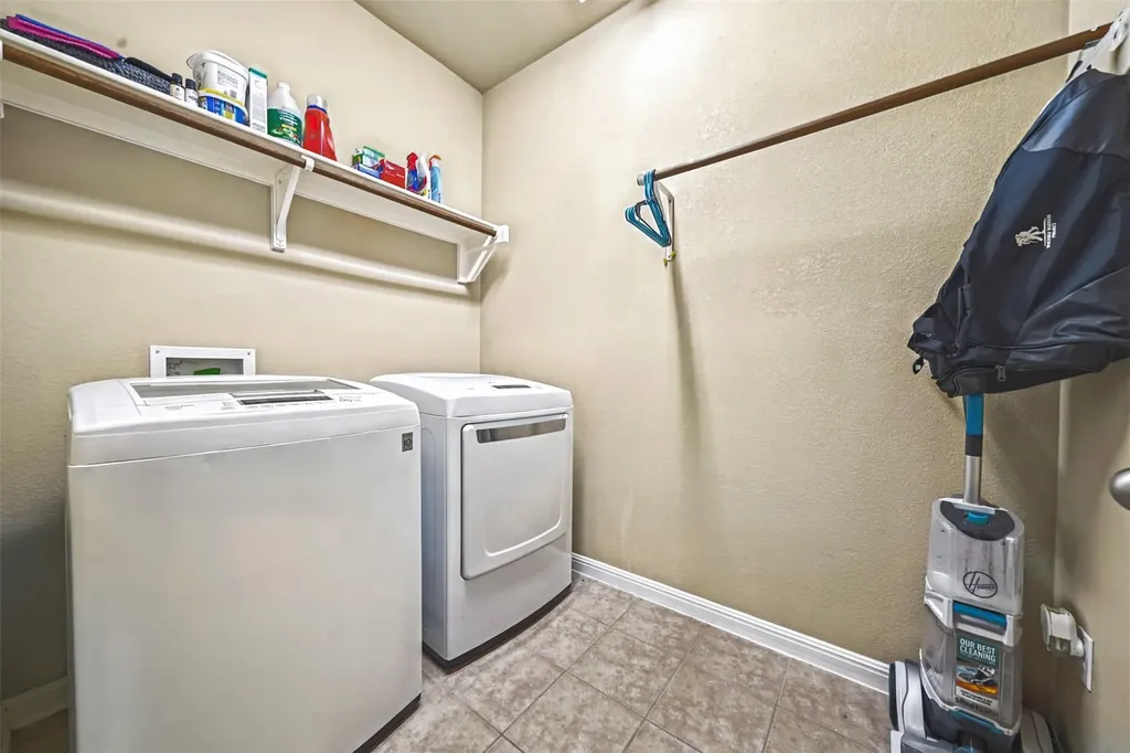 1915 Kempwood Loop Round Rock TX 78665