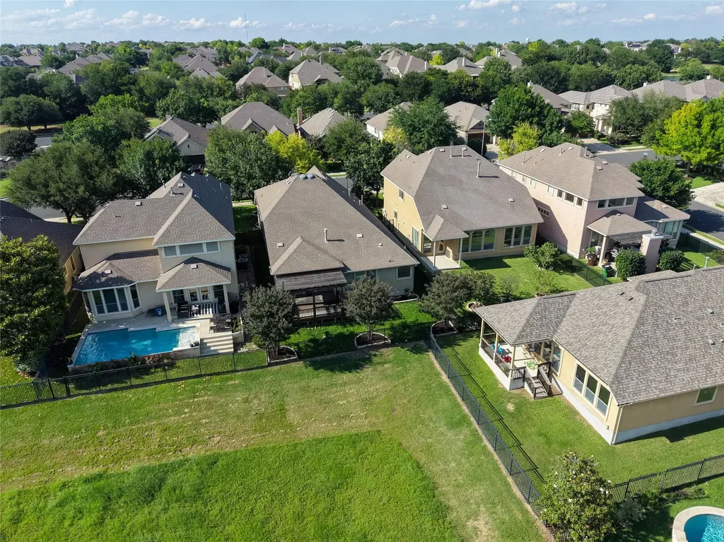1915 Kempwood Loop Round Rock TX 78665
