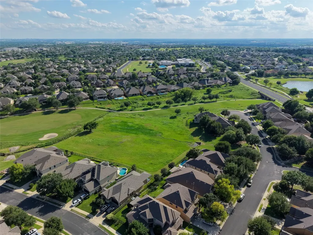 1915 Kempwood Loop Round Rock TX 78665