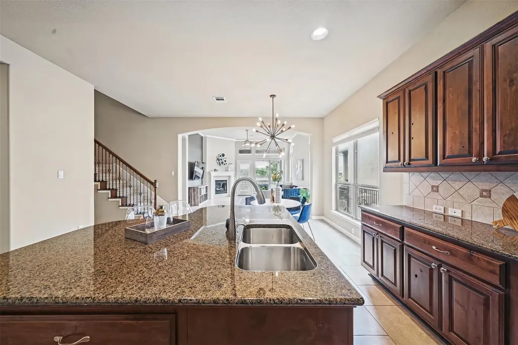 1915 Kempwood Loop Round Rock TX 78665
