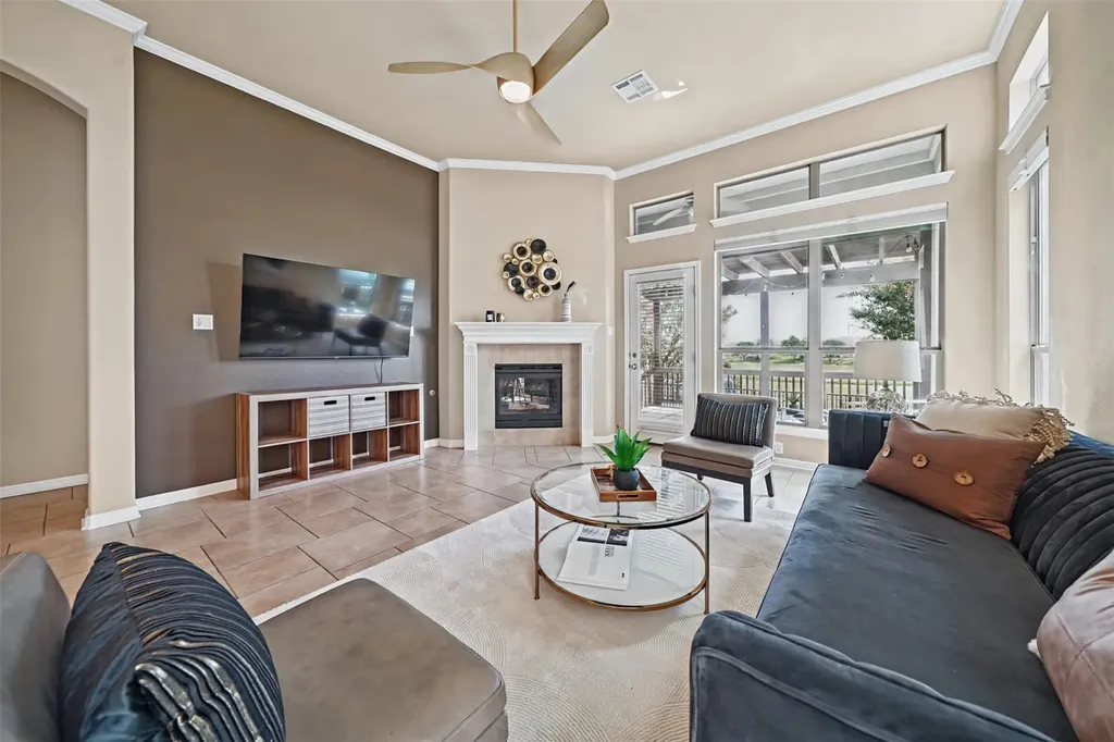 1915 Kempwood Loop Round Rock TX 78665