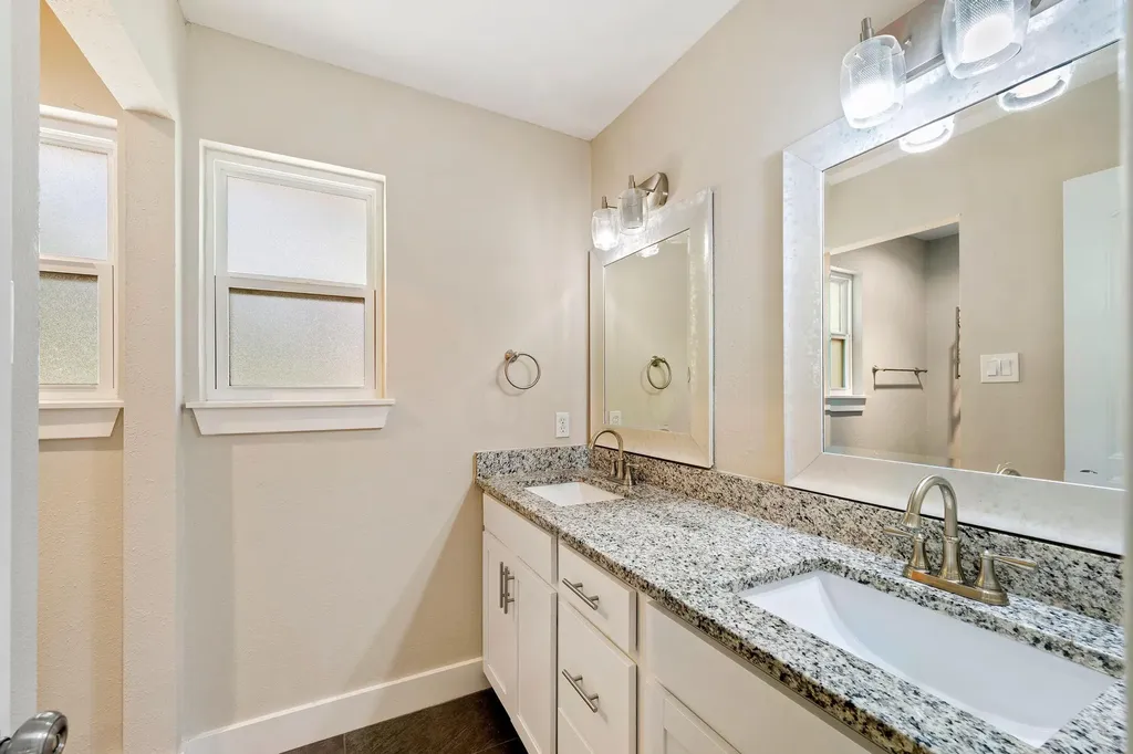 8536 Birmingham Drive Austin TX 78748