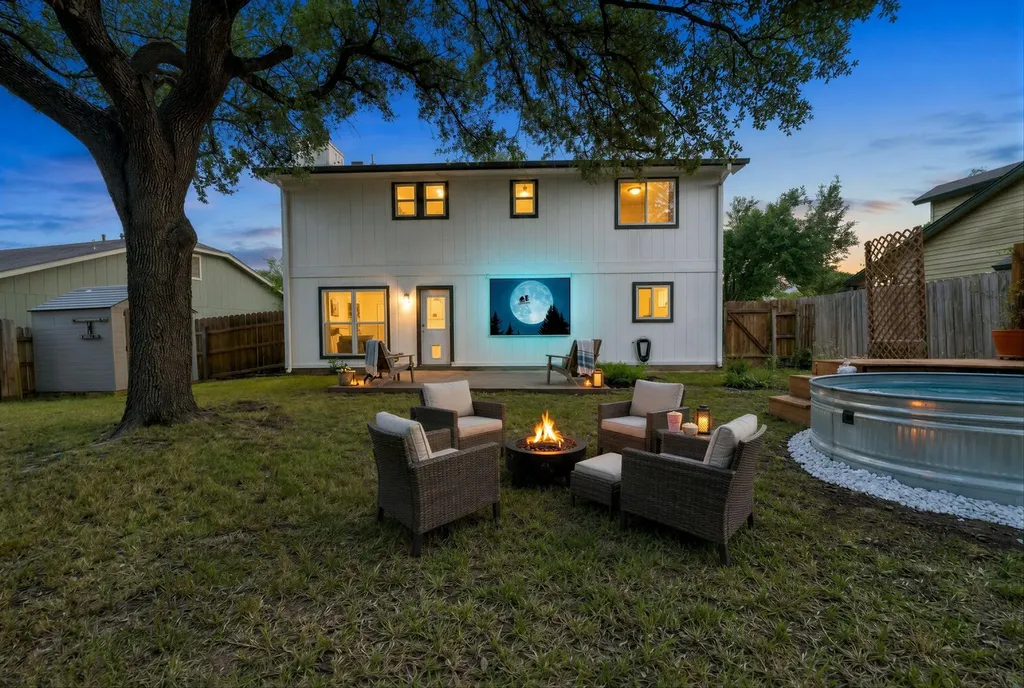 8536 Birmingham Drive Austin TX 78748