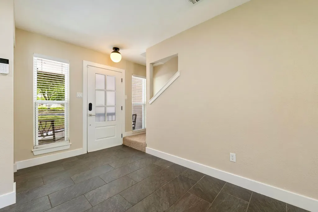 8536 Birmingham Drive Austin TX 78748