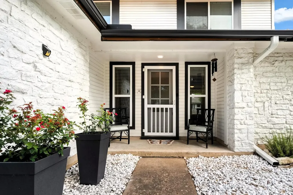 8536 Birmingham Drive Austin TX 78748