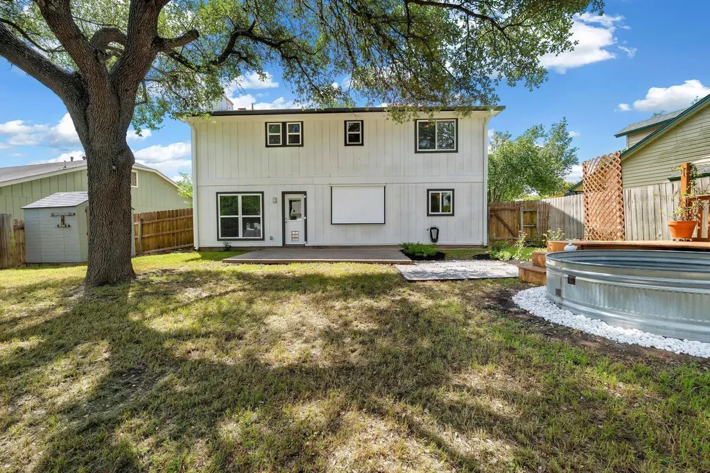 8536 Birmingham Drive Austin TX 78748