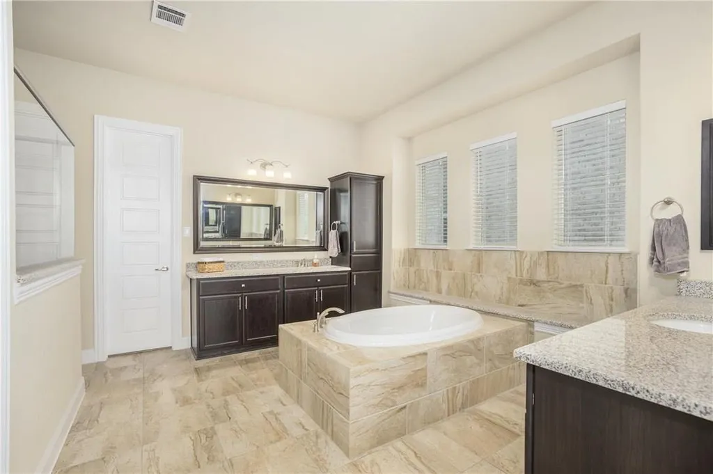 821 Richardson Lane Leander TX 78641