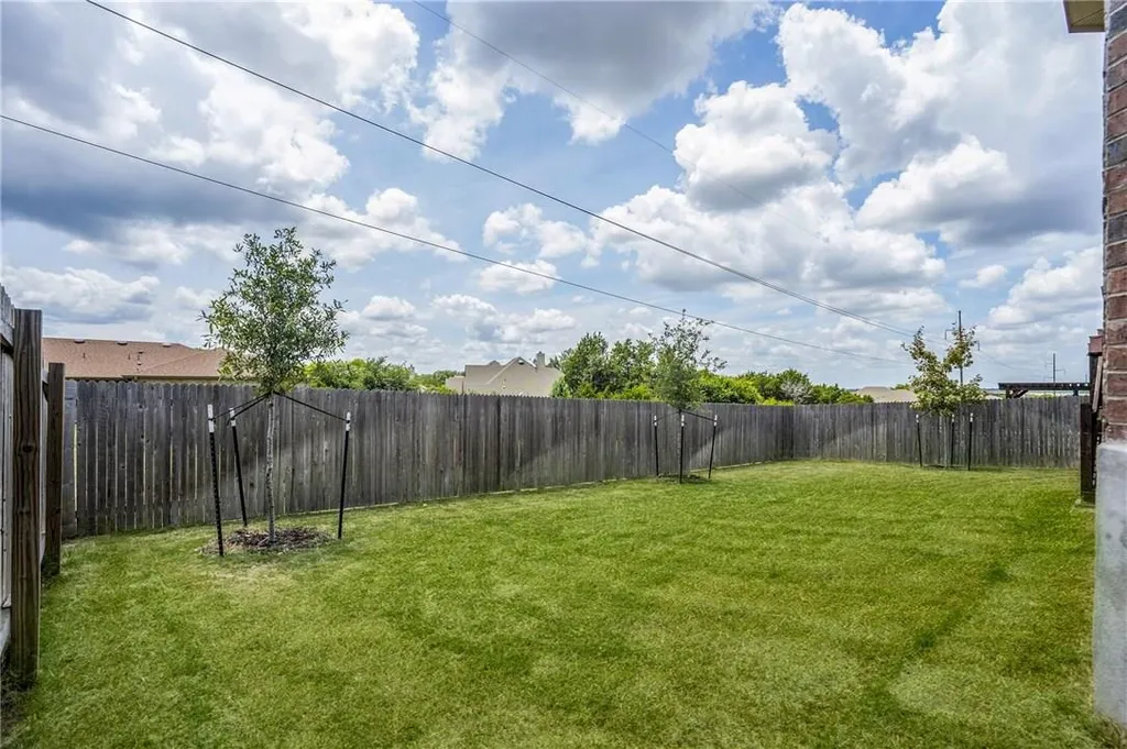 821 Richardson Lane Leander TX 78641