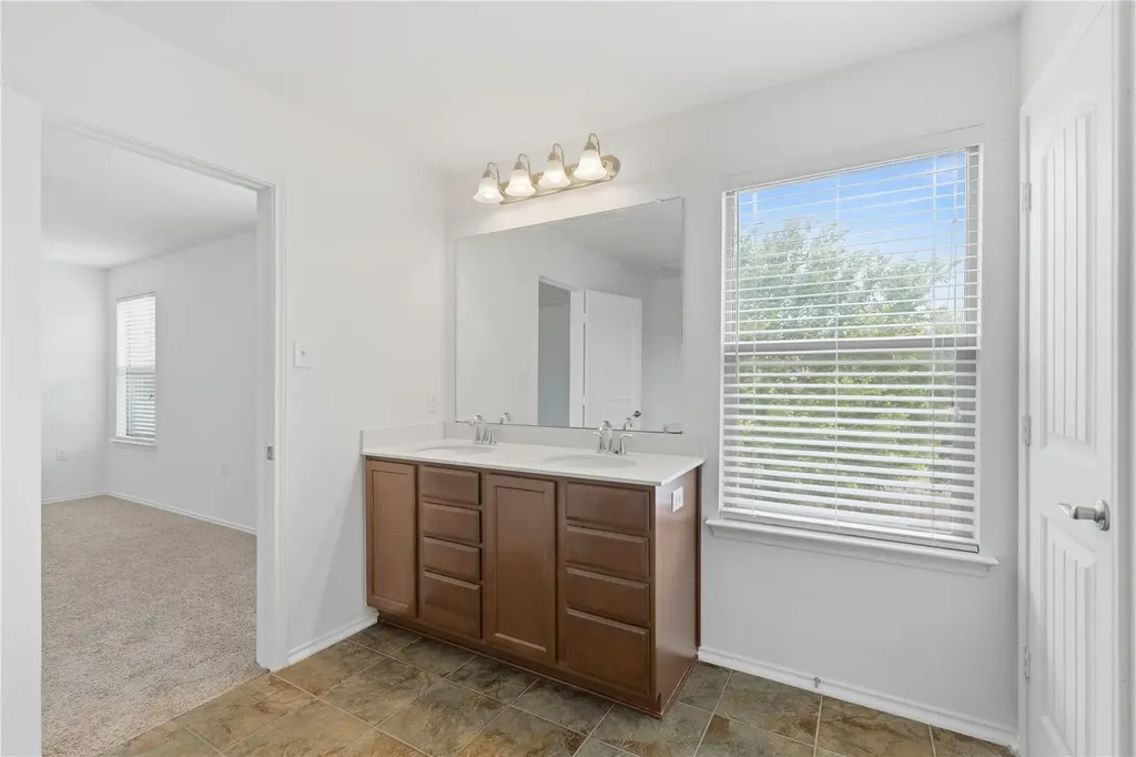 11200 Drumellan Street Austin TX 78754