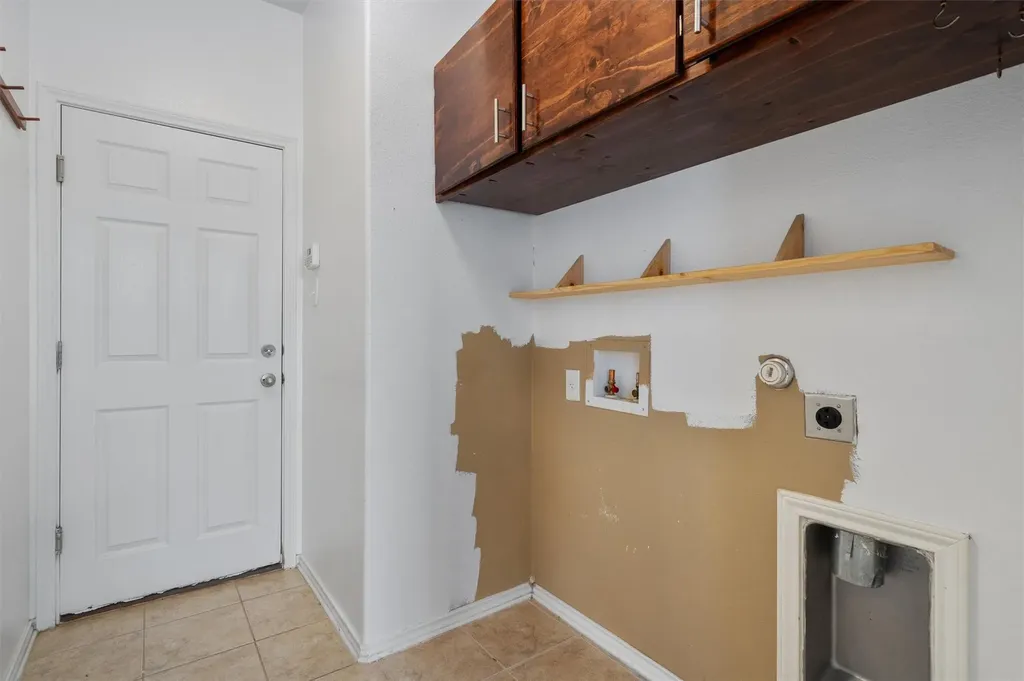607 Yosemite Trail Taylor TX 76574