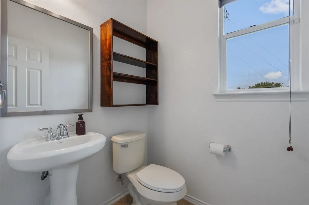607 Yosemite Trail Taylor TX 76574