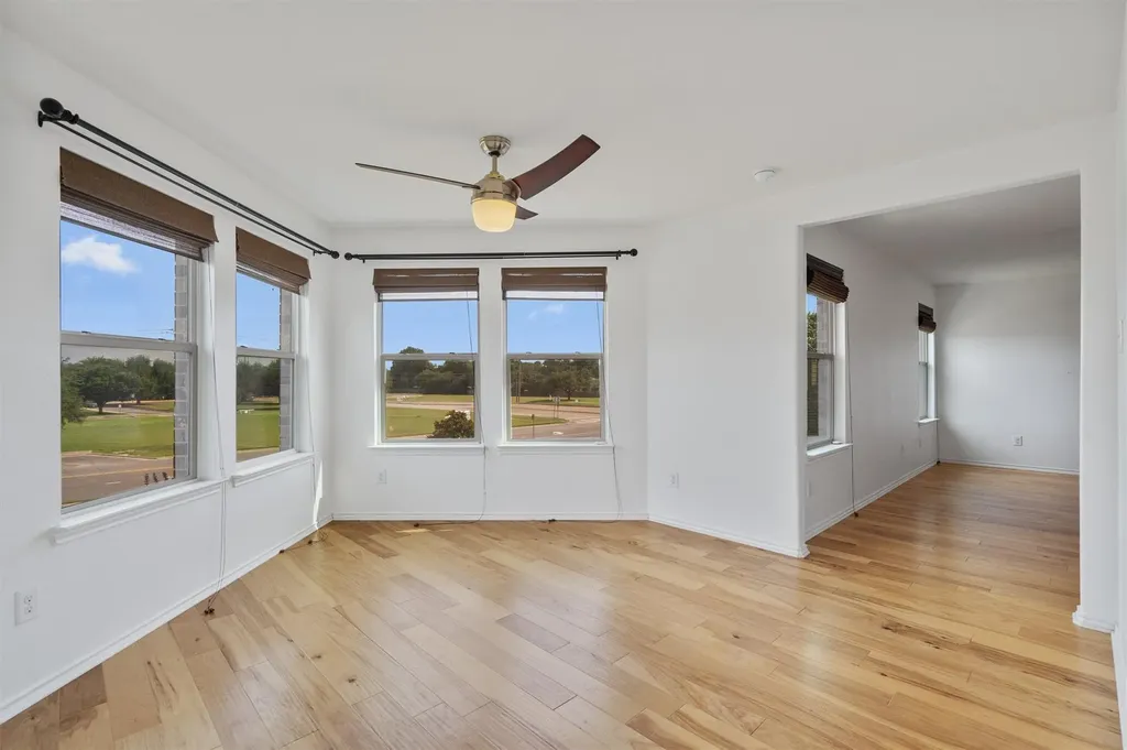607 Yosemite Trail Taylor TX 76574