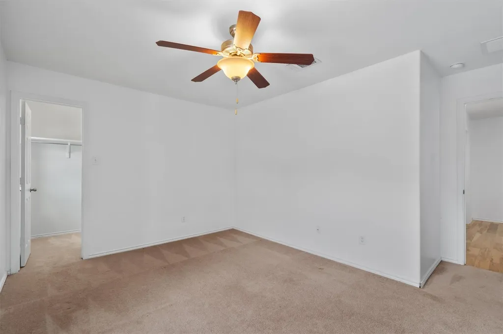 607 Yosemite Trail Taylor TX 76574