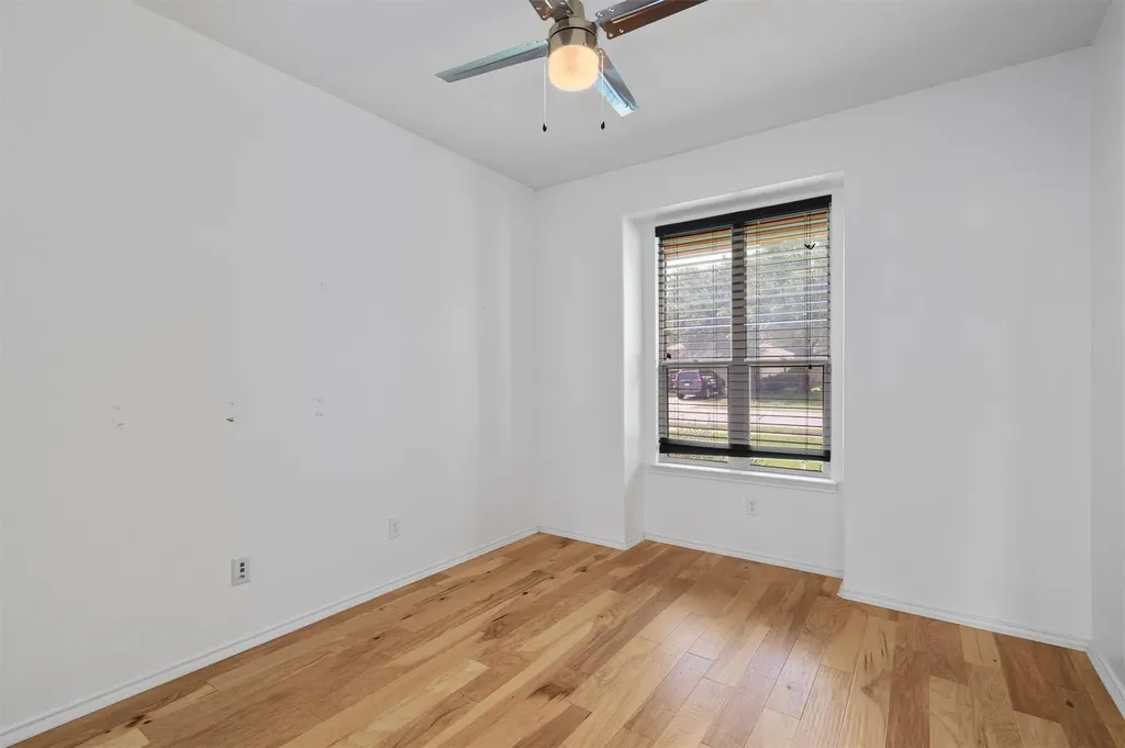 607 Yosemite Trail Taylor TX 76574