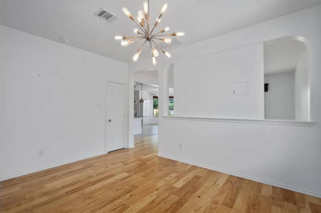 607 Yosemite Trail Taylor TX 76574