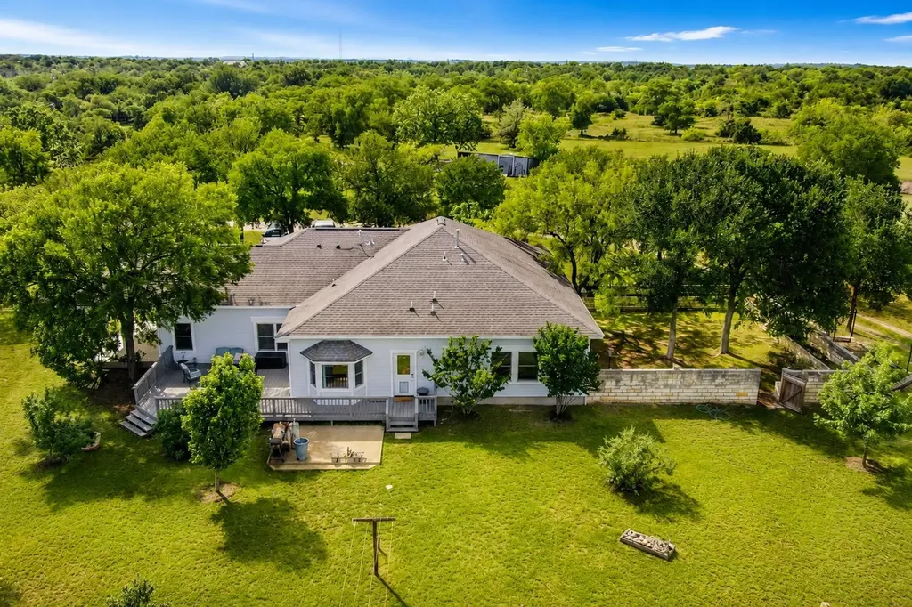 268 Privada Drive Del Valle TX 78617