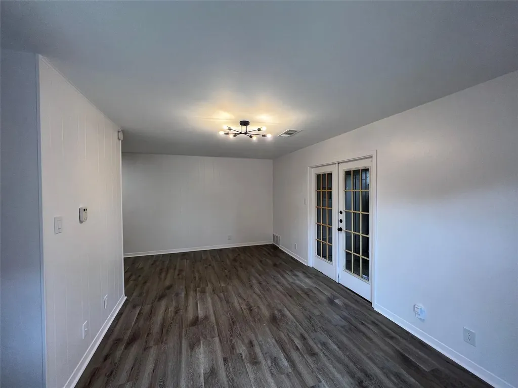 2306 Barton Village Circle Austin TX 78704