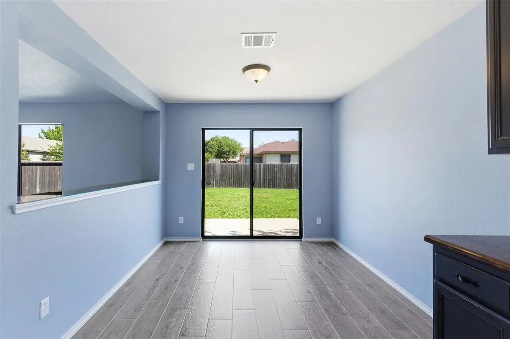 602 Yosemite Trail Taylor TX 76574