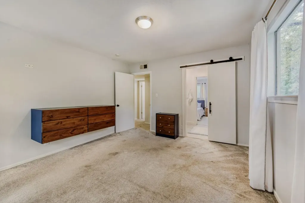 1912 Lightsey Road Austin TX 78704