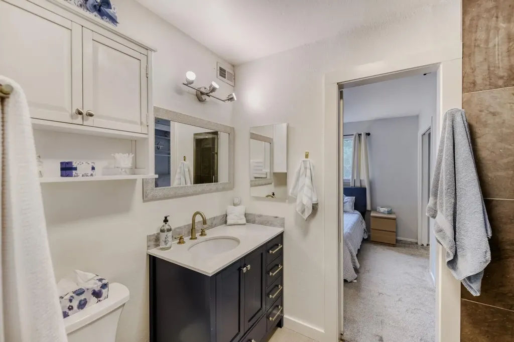 1912 Lightsey Road Austin TX 78704