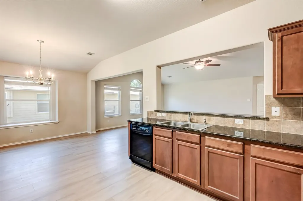 2701 Hearthsong Loop Round Rock TX 78665