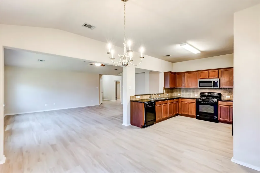 2701 Hearthsong Loop Round Rock TX 78665
